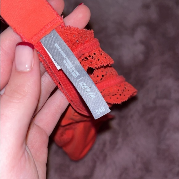 Coral aerie bralette. - Picture 3 of 3
